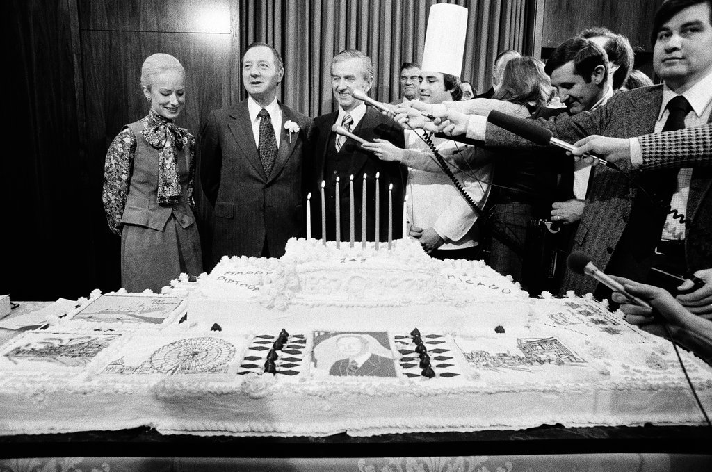 Mayor Bilandic celebrates Chicago's 141st birthday - Martha Hartnett for Chicago Sun-Times