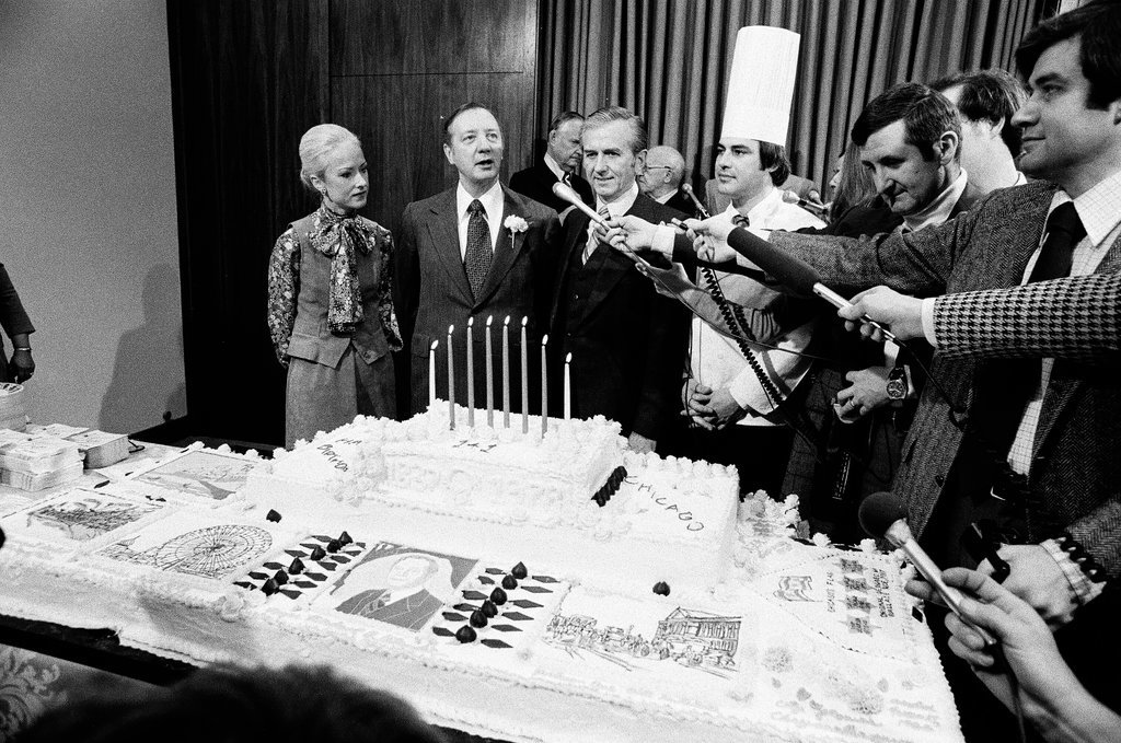 Mayor Bilandic celebrates Chicago's birthday - Jim Frost for Chicago Sun-Times