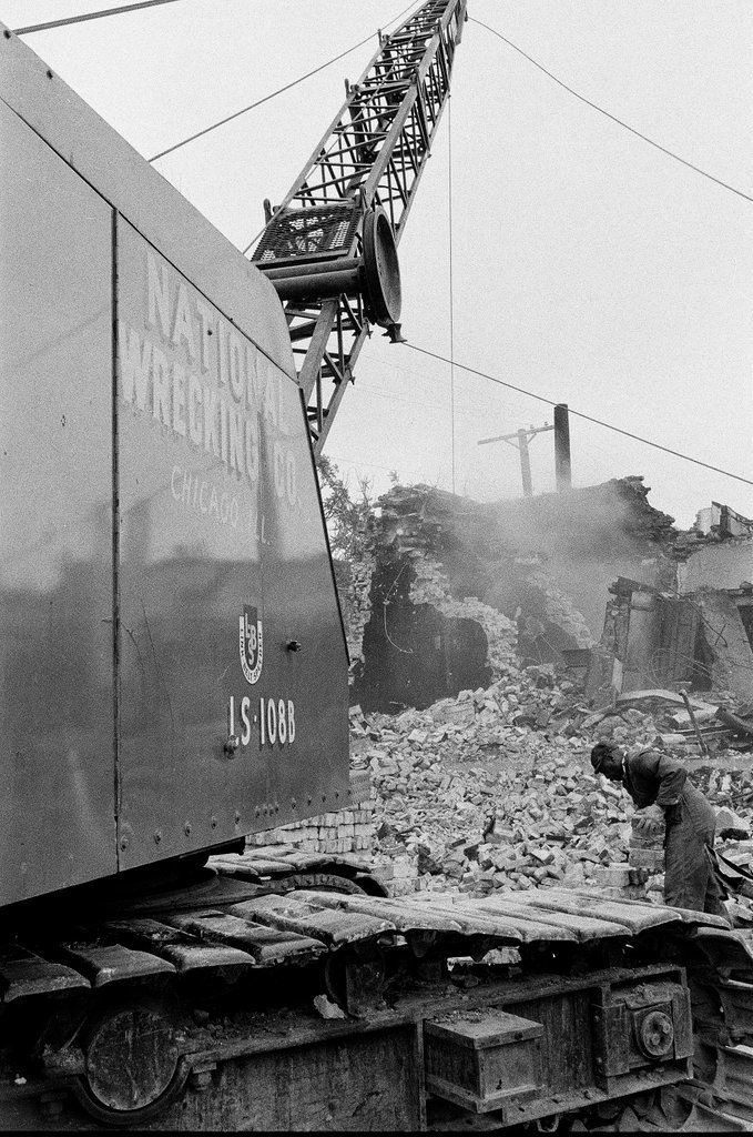 Demolition of Mickelberry Sausage Packing plant - Chicago Sun-Times