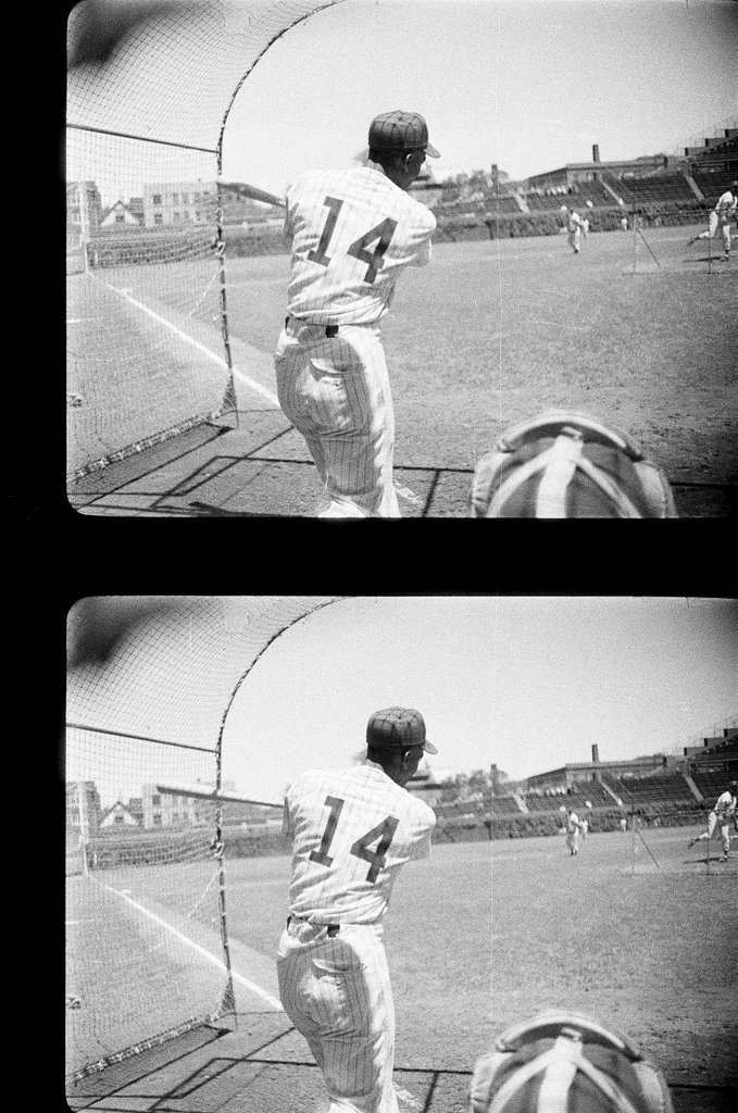 Ernie Banks at bat - Joe Kordick for Chicago Sun-Times