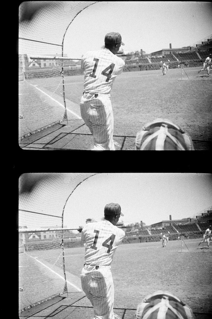 Ernie Banks at bat - Joe Kordick for Chicago Sun-Times