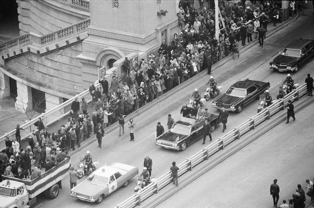 Aerial view of parade for Apollo 14 astronauts - Howard Lyon for Chicago Sun-Times