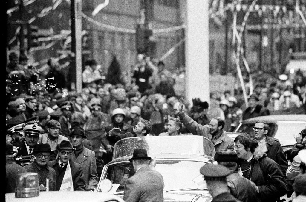 Parade for Apollo 14 astronauts in the Loop - Larry Graff for Chicago Sun-Times