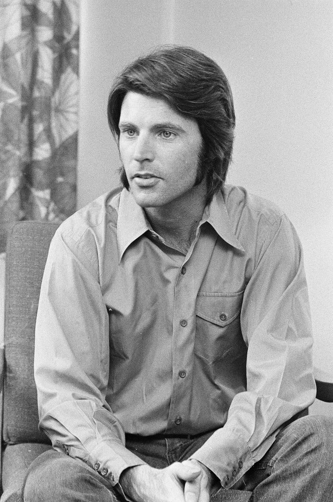 Rick Nelson sitting - Edmund Jarecki for Chicago Sun-Times