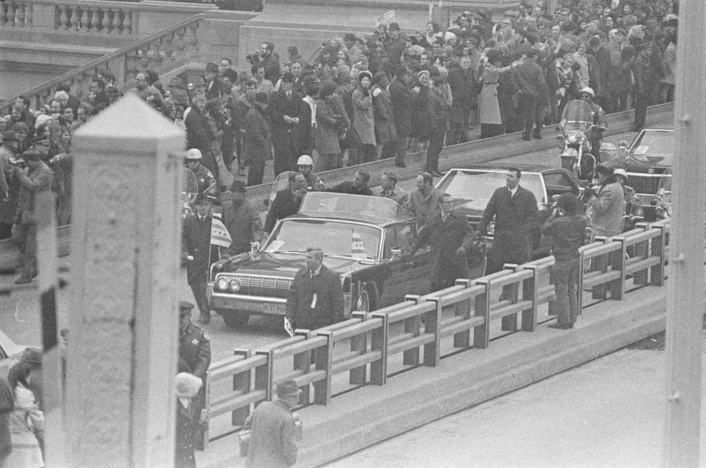 Parade in the Loop in honor of Apollo 15 astronauts - M. Leon Lopez for Chicago Sun-Times