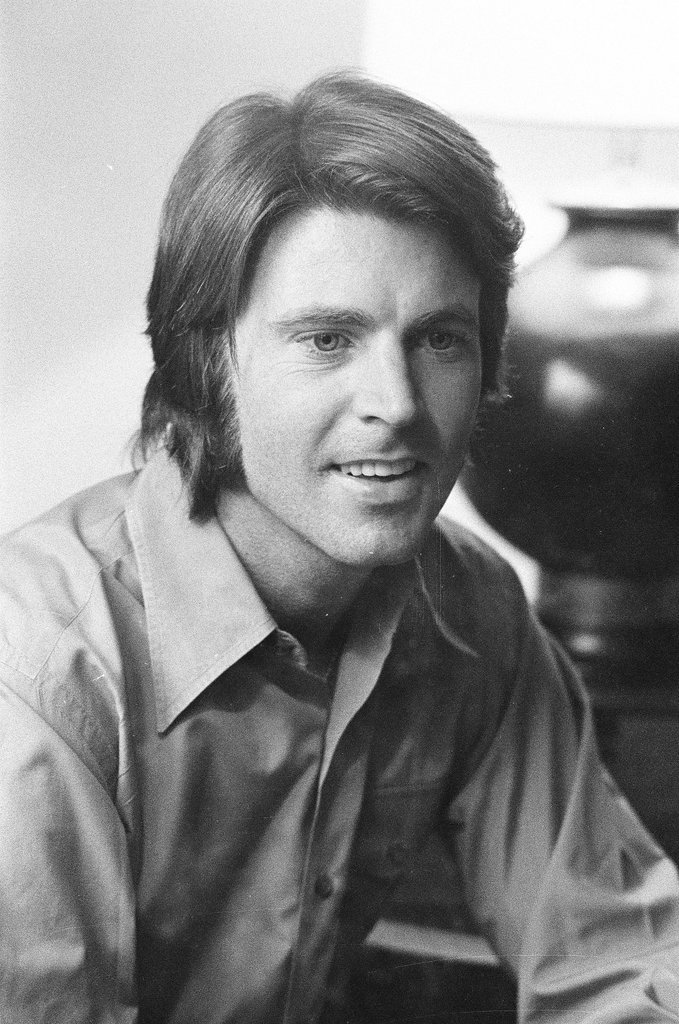 Rick Nelson sitting - Edmund Jarecki for Chicago Sun-Times