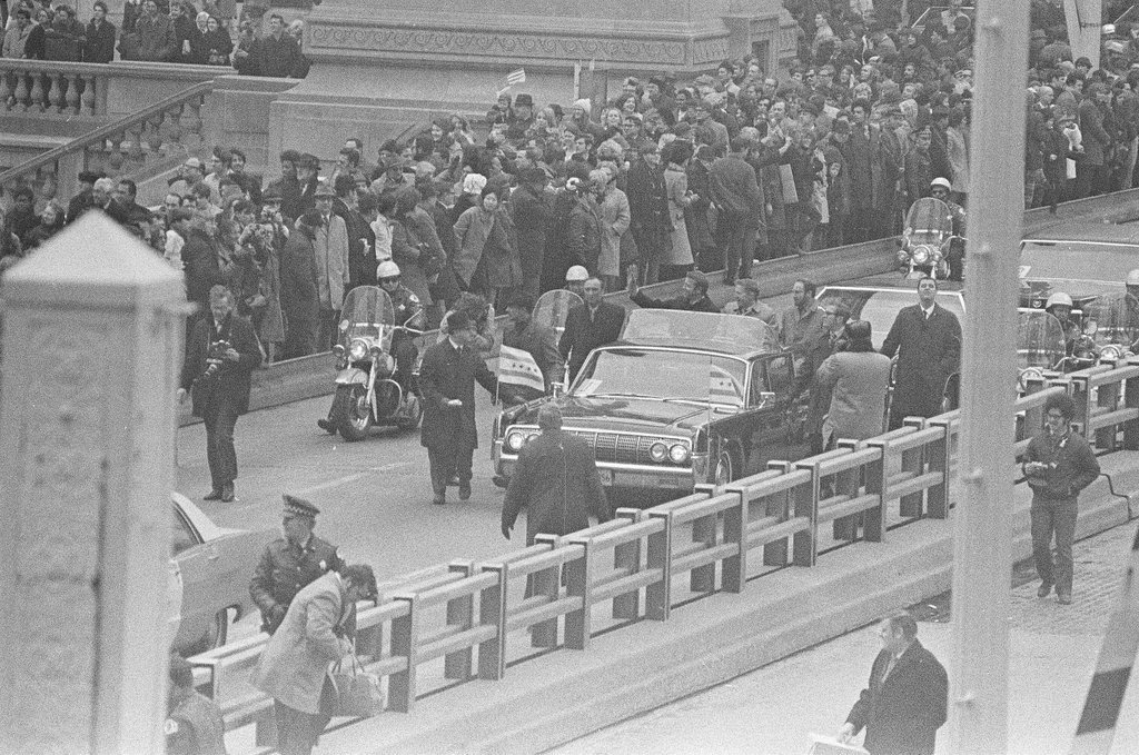 Parade in the Loop in honor of Apollo 15 astronauts - M. Leon Lopez for Chicago Sun-Times