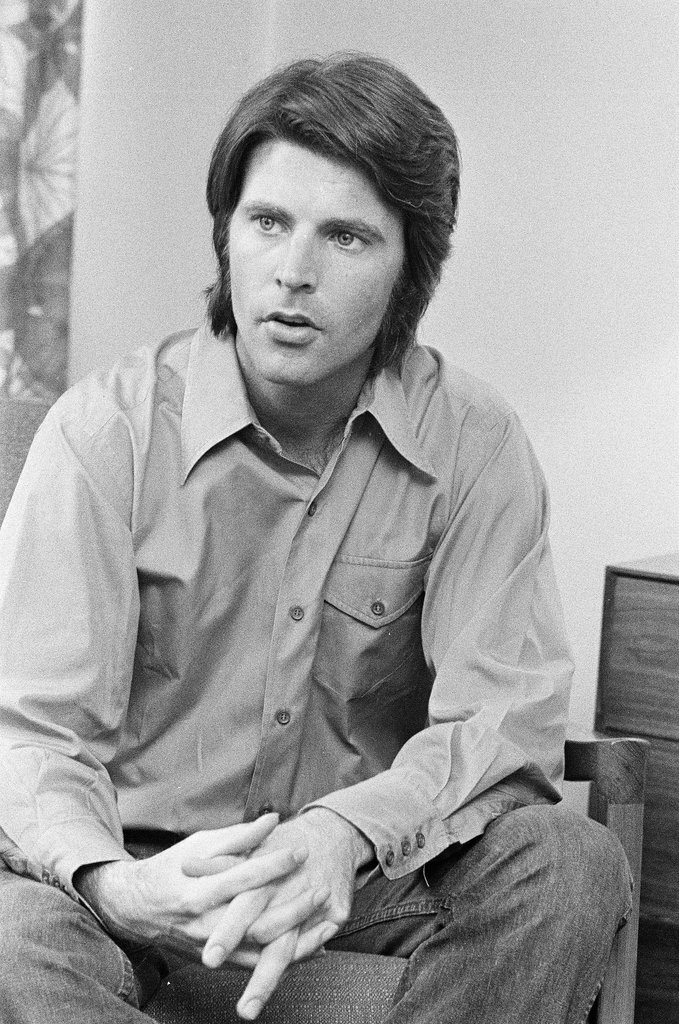 Rick Nelson sitting - Edmund Jarecki for Chicago Sun-Times