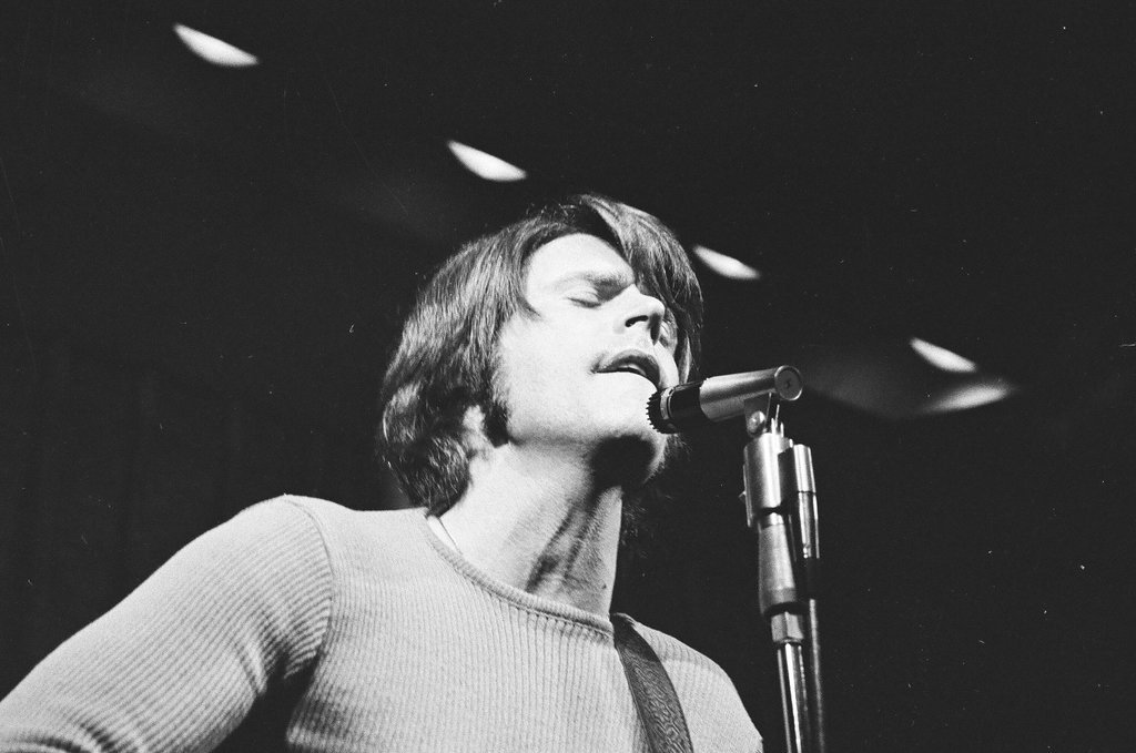 Rick Nelson performs at Mister Kelly's - Howard D. Simmons for Chicago Sun-Times