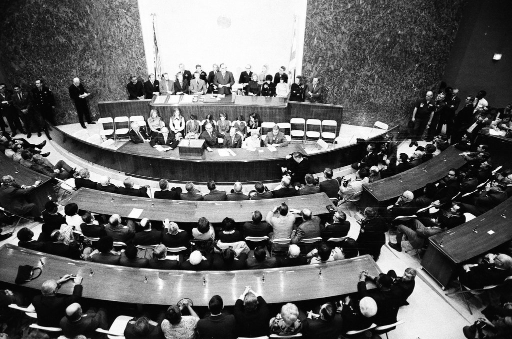 Apollo 15 astronauts attend award ceremony at City Hall - James (Jim) Klepitsch for Chicago Sun-Times