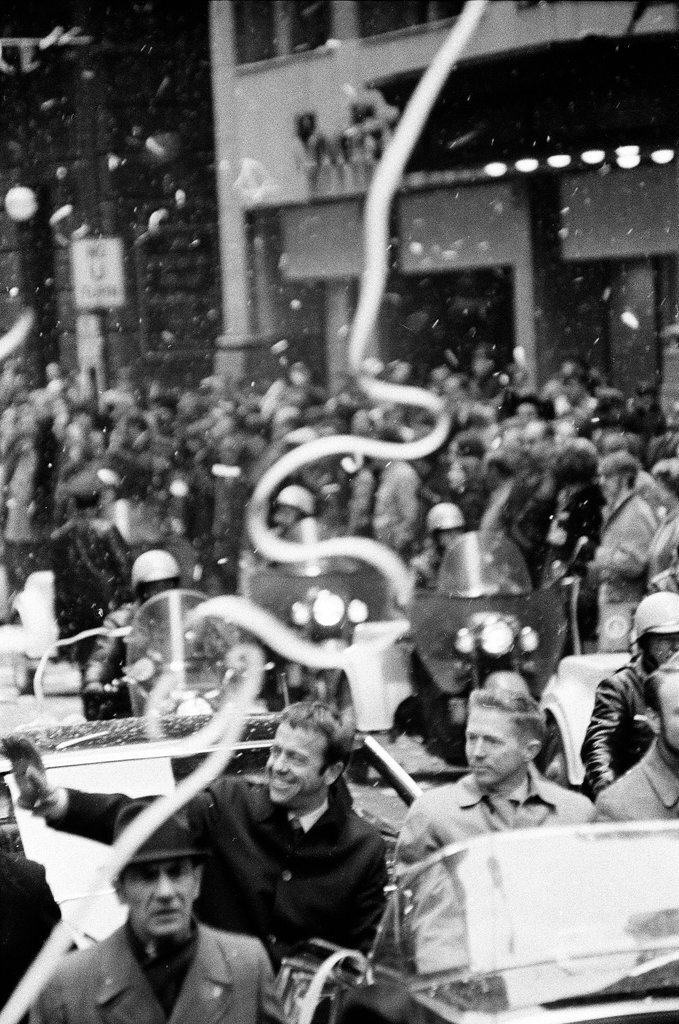 Parade for Apollo 14 astronauts in the Loop - Larry Graff for Chicago Sun-Times