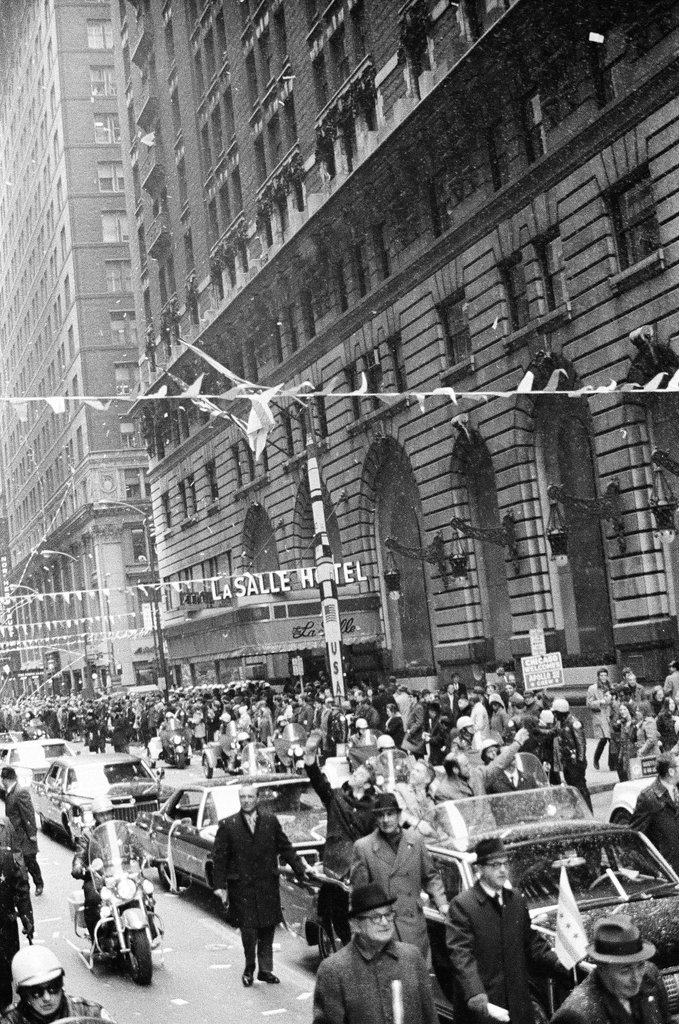 Parade for Apollo 14 astronauts in the Loop - Larry Graff for Chicago Sun-Times