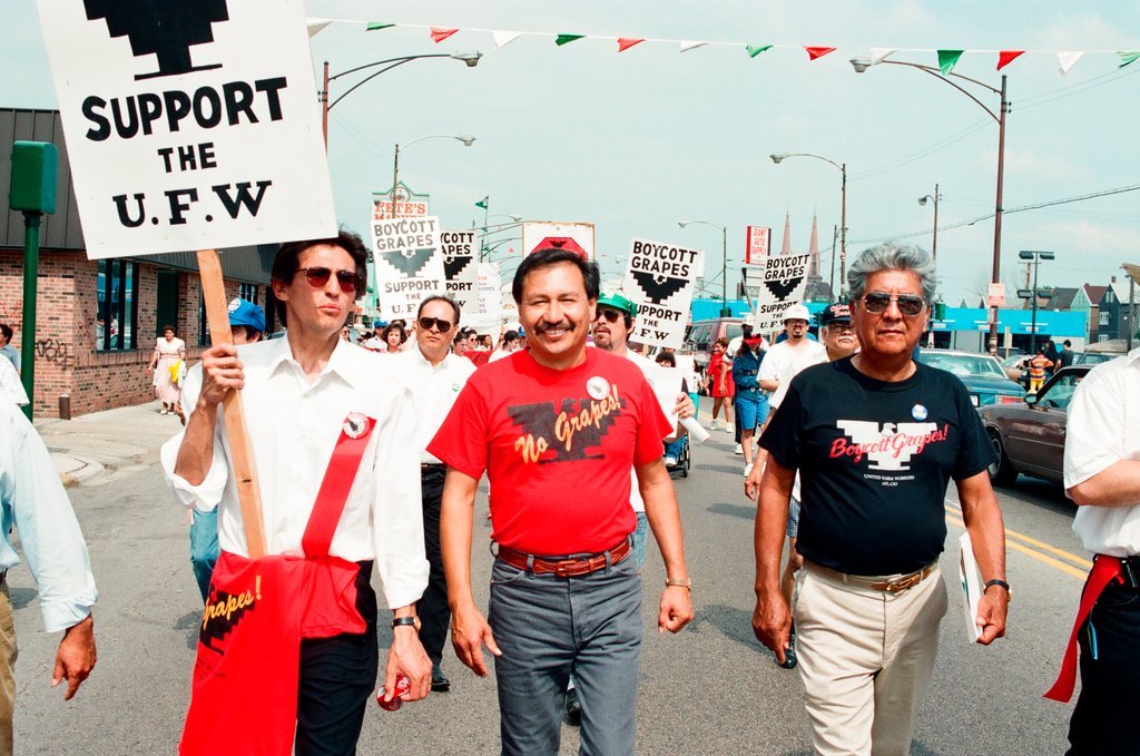Boycott grapes rally and march in Pilsen - Ellen Domke for Chicago Sun-Times