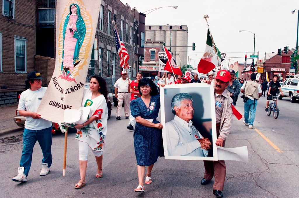 Boycott grapes rally and march in Pilsen - Ellen Domke for Chicago Sun-Times