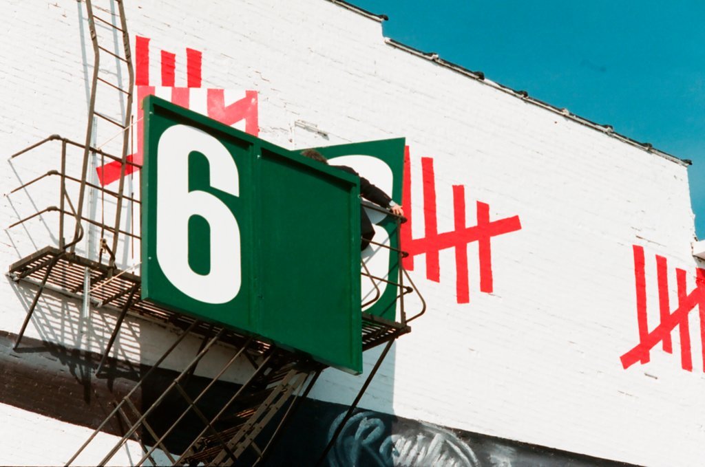 Number 63 added to Sammy Sosa mural - Al Podgorski for Chicago Sun-Times