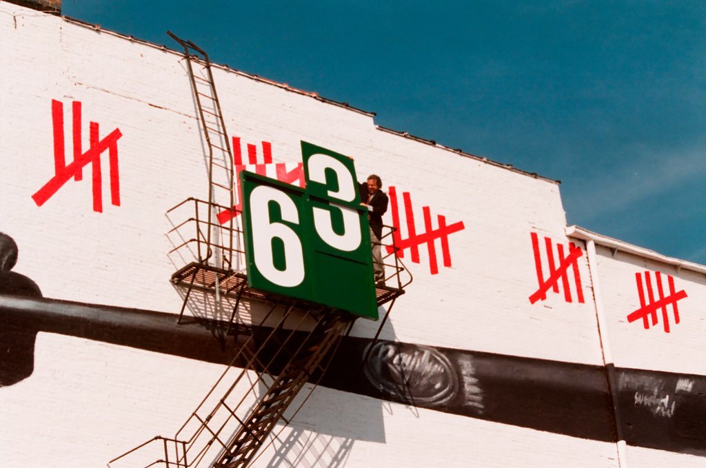 Number 63 added to Sammy Sosa mural - Al Podgorski for Chicago Sun-Times