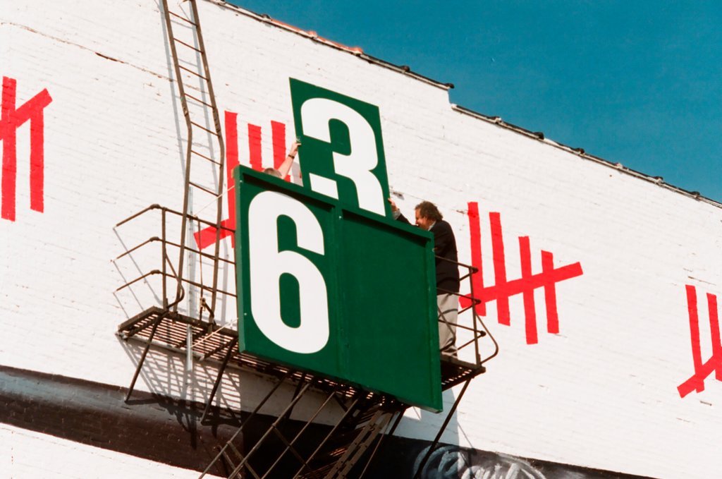 Number 63 added to Sammy Sosa mural - Al Podgorski for Chicago Sun-Times