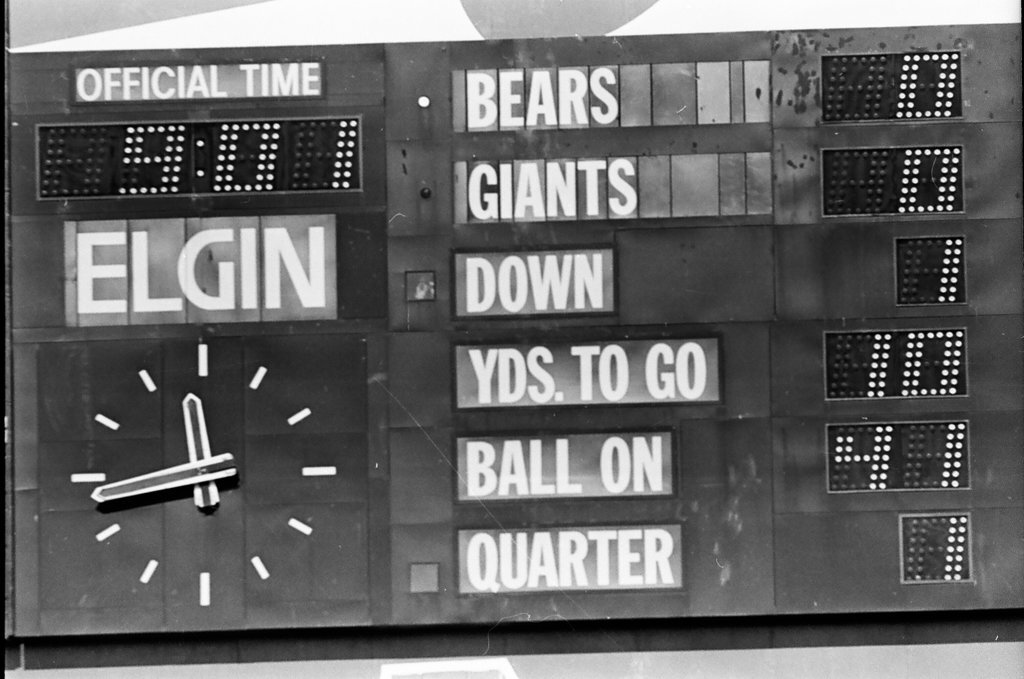 Chicago Bears vs. New York Giants - Al Podgorski for Chicago Sun-Times