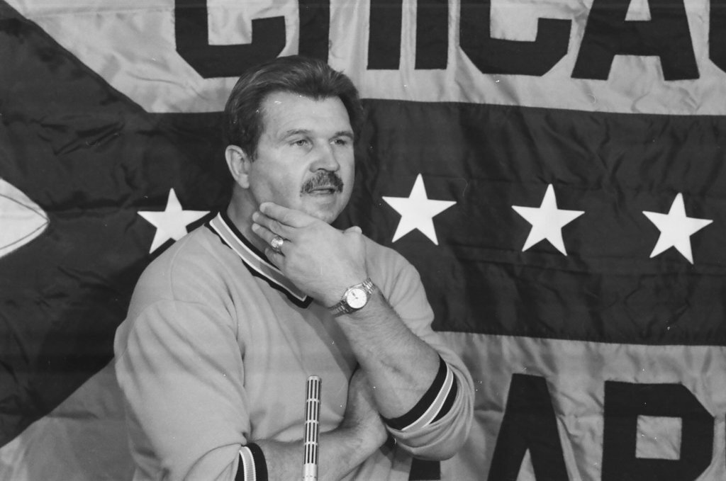 Mike Ditka holds press conference - Bob Ringham for Chicago Sun-Times