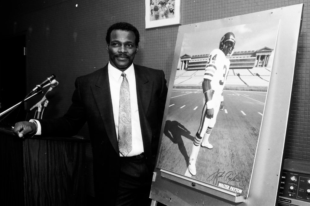 Walter Payton kicks off poster campaign benefiting Better Boys Foundation - Jack Lenahan for Chicago Sun-Times