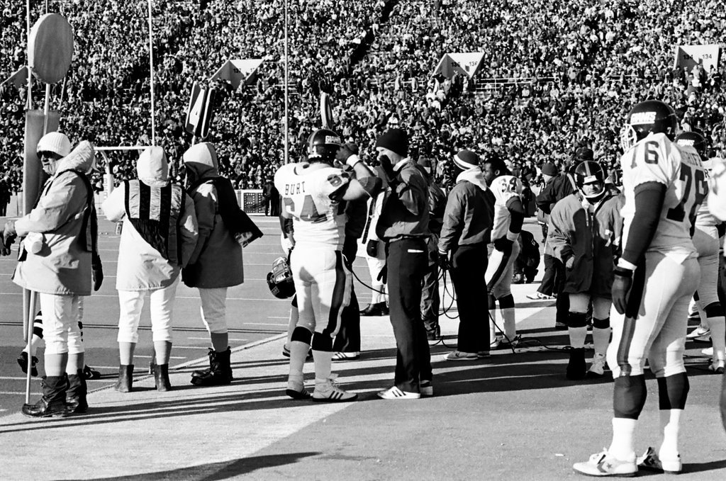 Chicago Bears vs. New York Giants - Al Podgorski for Chicago Sun-Times