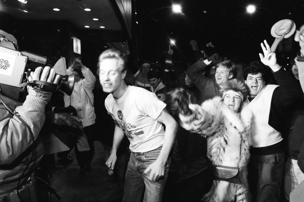 Bears fans celebrate Super Bowl win - Al Podgorski for Chicago Sun-Times