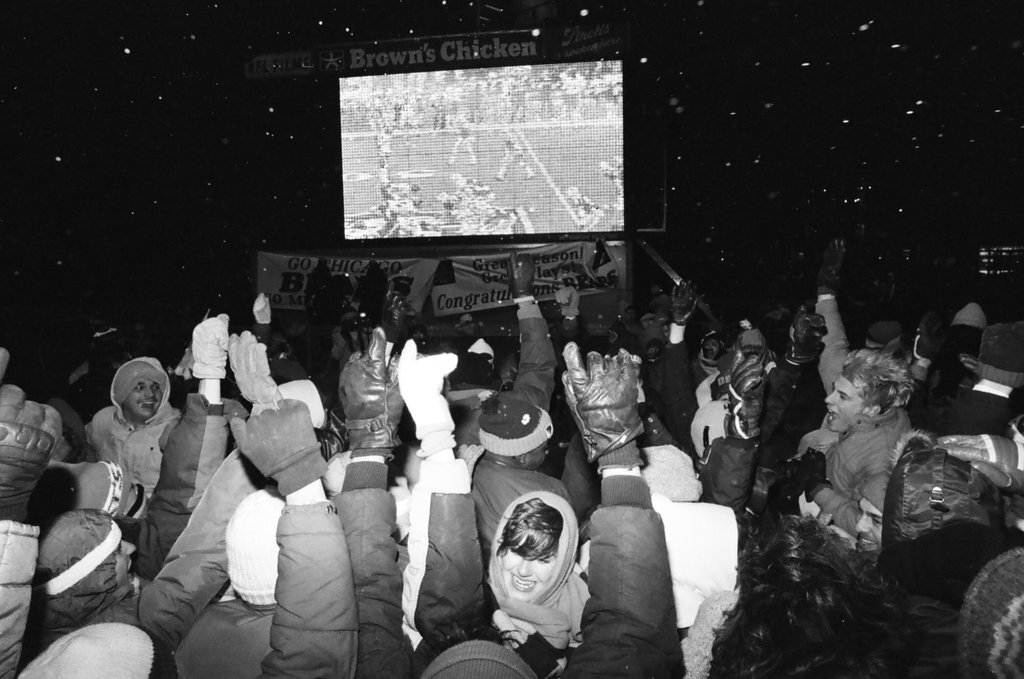Bears fans celebrate Super Bowl win - Reeder for Chicago Sun-Times