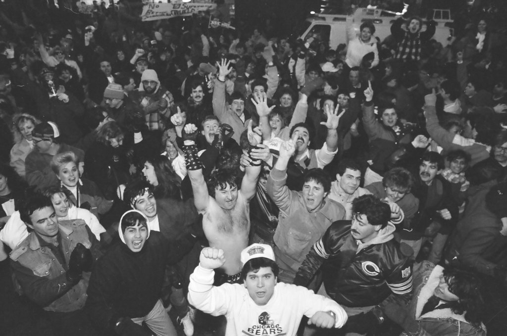 Bears fans celebrate Super Bowl win - Al Podgorski for Chicago Sun-Times