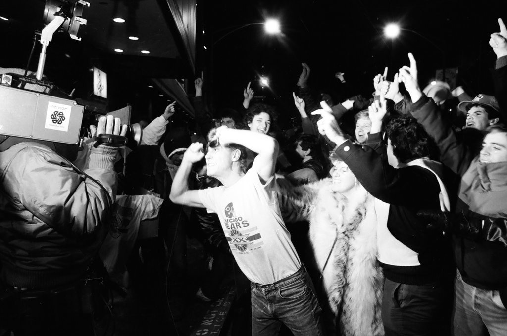 Bears fans celebrate Super Bowl win - Al Podgorski for Chicago Sun-Times
