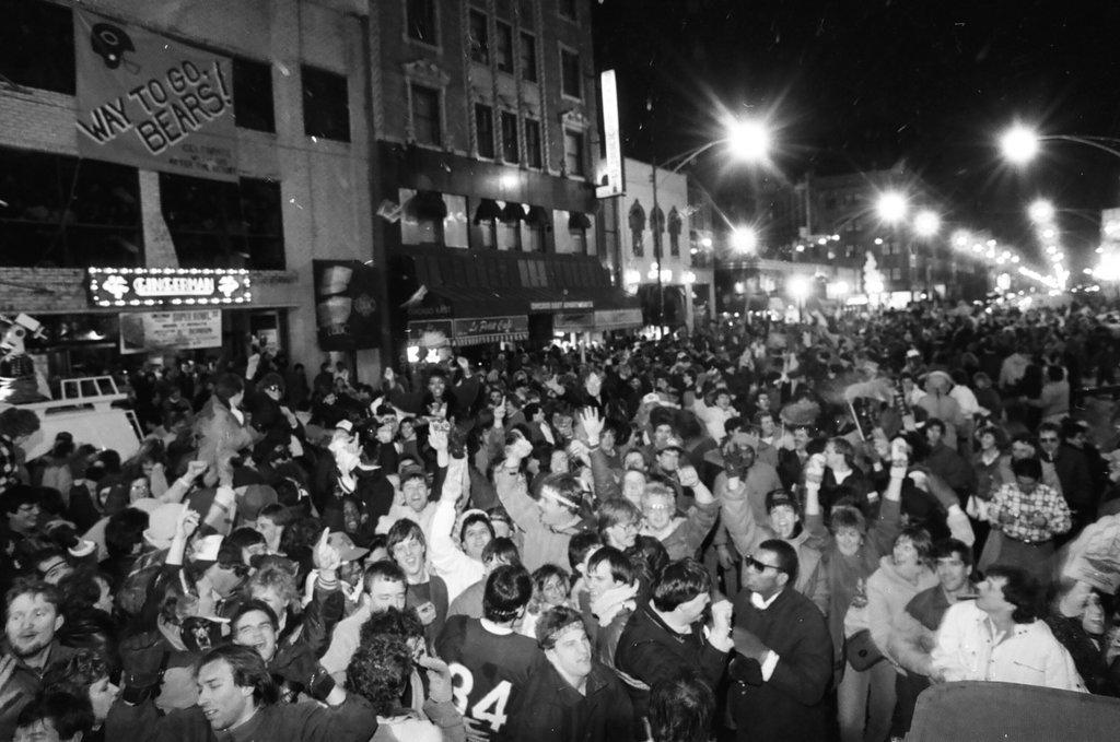Bears fans celebrate Super Bowl win - Al Podgorski for Chicago Sun-Times