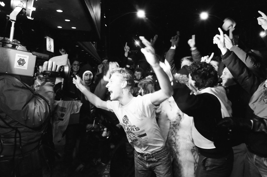 Bears fans celebrate Super Bowl win - Al Podgorski for Chicago Sun-Times