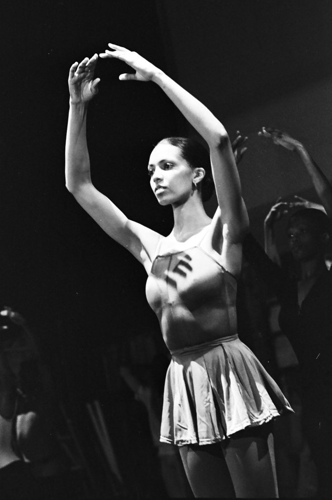 Harlem Dance Group ballet rehearsal - John Tweedle for Chicago Sun-Times