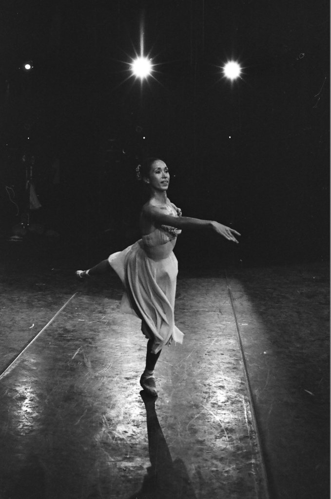 Harlem Dance Group ballet rehearsal - John Tweedle for Chicago Sun-Times