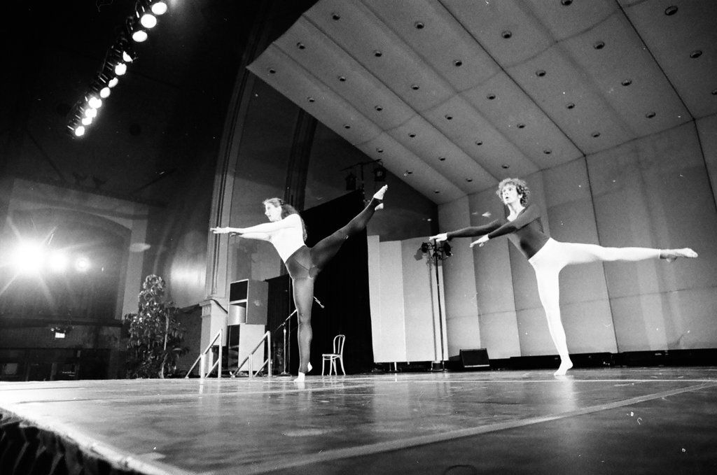Chicago Dance Festival performance - Bob (Robert) Black for Chicago Sun-Times