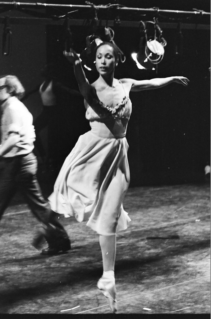 Harlem Dance Group ballet rehearsal - John Tweedle for Chicago Sun-Times