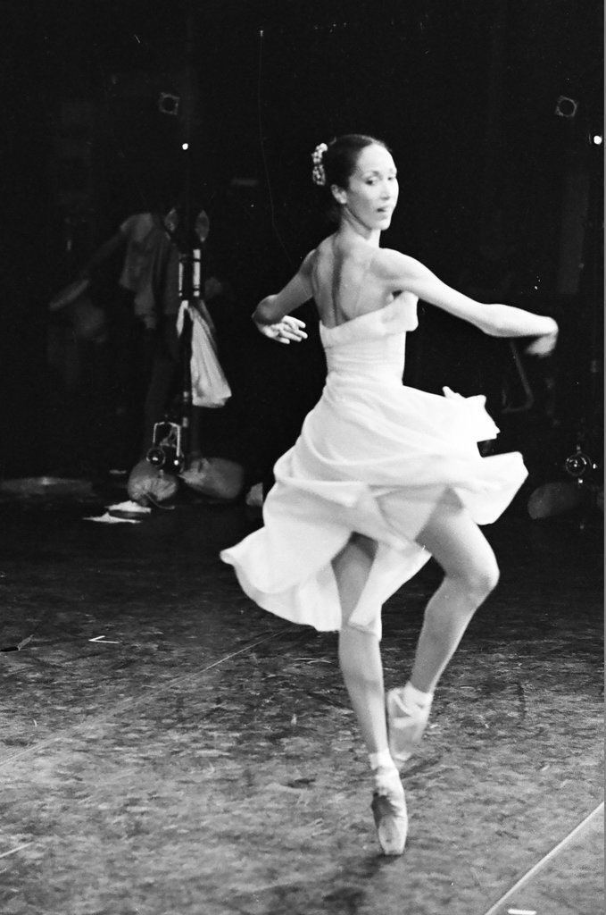 Harlem Dance Group ballet rehearsal - John Tweedle for Chicago Sun-Times