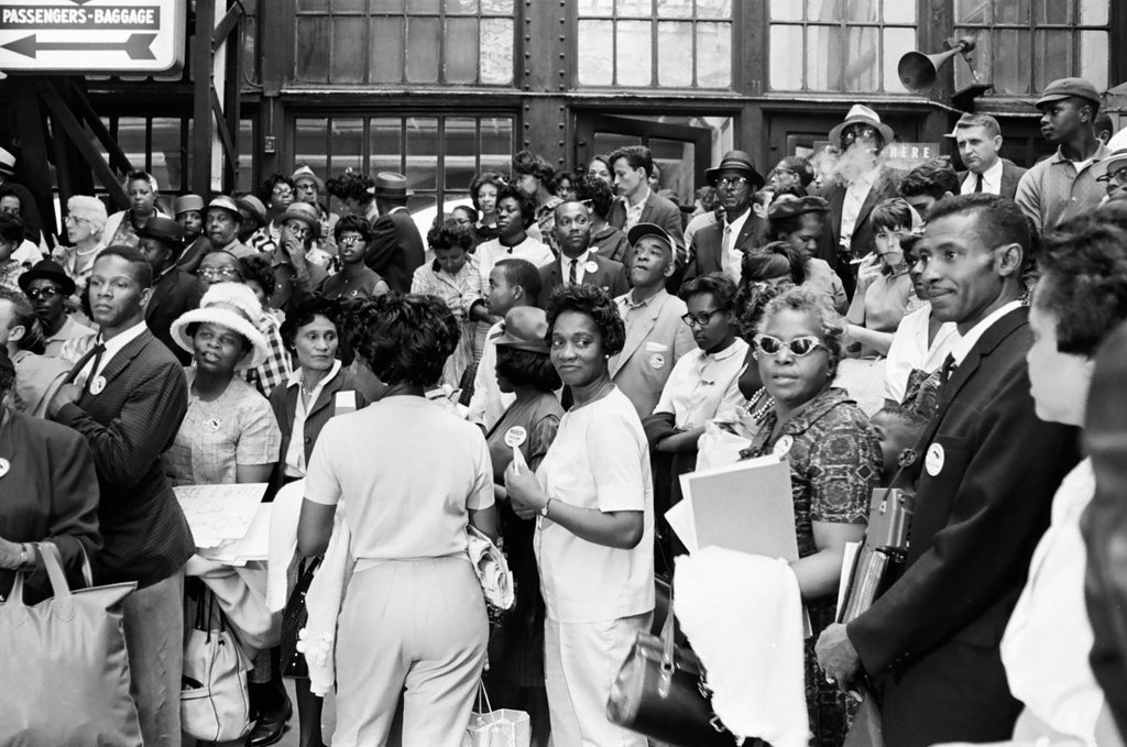 Crowd gathers at station to go to Freedom March - Kotalik (Bob or George) for Chicago Sun-Times