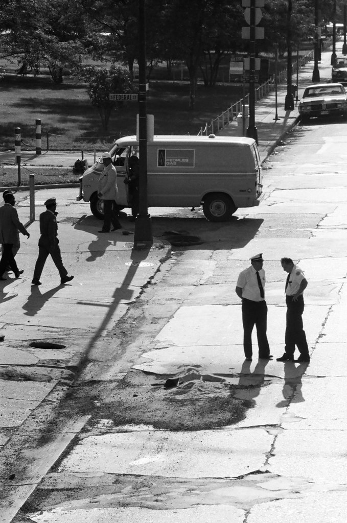 Gas leak repair - James DuPree for Chicago Sun-Times