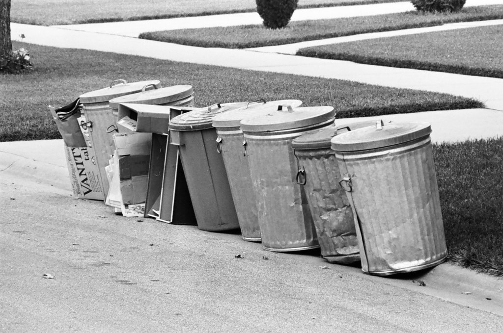 Garbage cans in Oak Lawn - Gene Pesek for Chicago Sun-Times