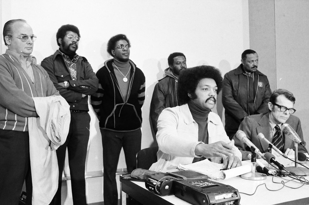 Jesse Jackson meets with Standard Oil Co. Executive - Peters (Clarence or Pete) for Chicago Sun-Times