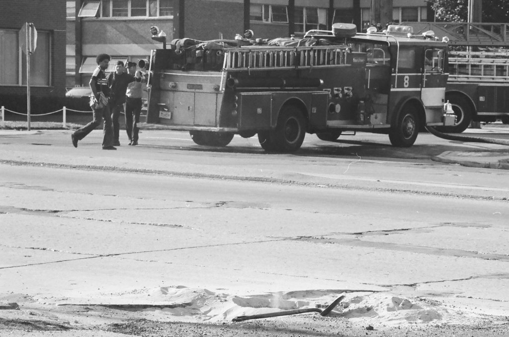 Gas leak repair - James DuPree for Chicago Sun-Times