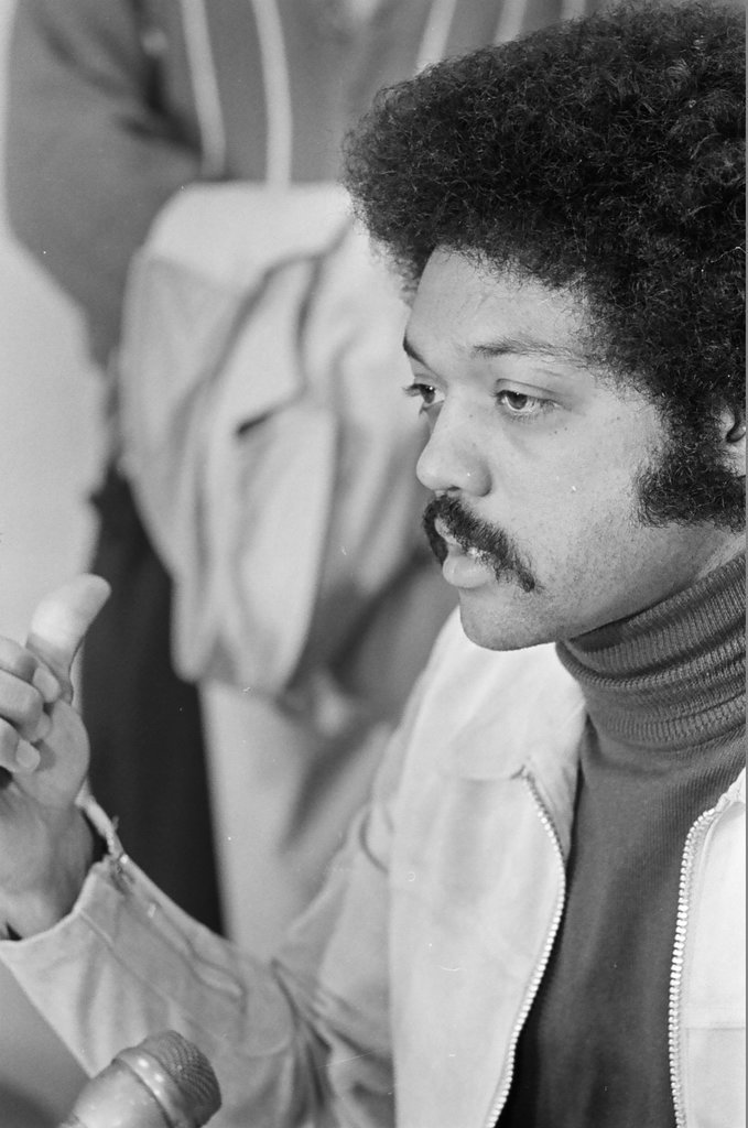 Jesse Jackson meets with Standard Oil Co. Executive - Peters (Clarence or Pete) for Chicago Sun-Times