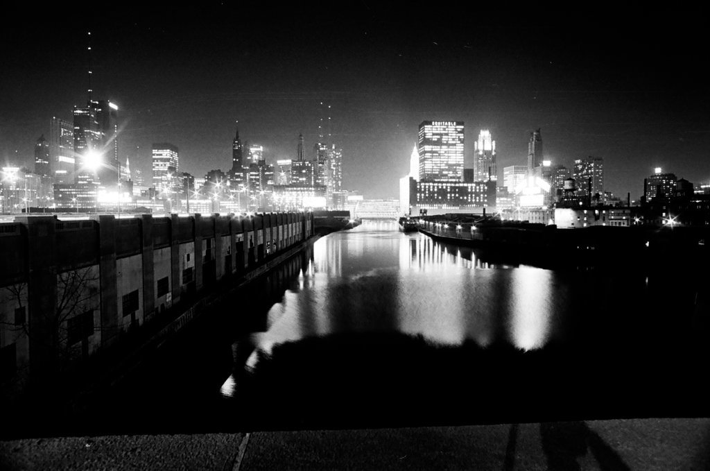 Chicago skyline at night - Bob (Robert) Black for Chicago Sun-Times