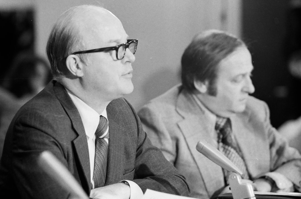 Hearing on gasoline shortage - Henry Herr Gill for Chicago Sun-Times