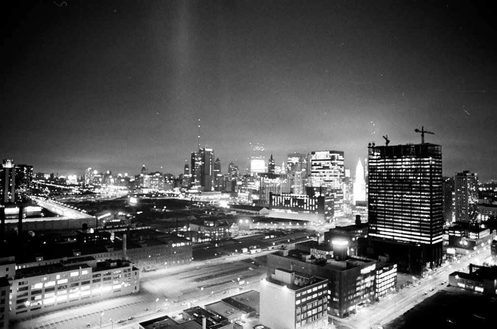 Downtown Chicago streets at night - Howard D. Simmons for Chicago Sun-Times