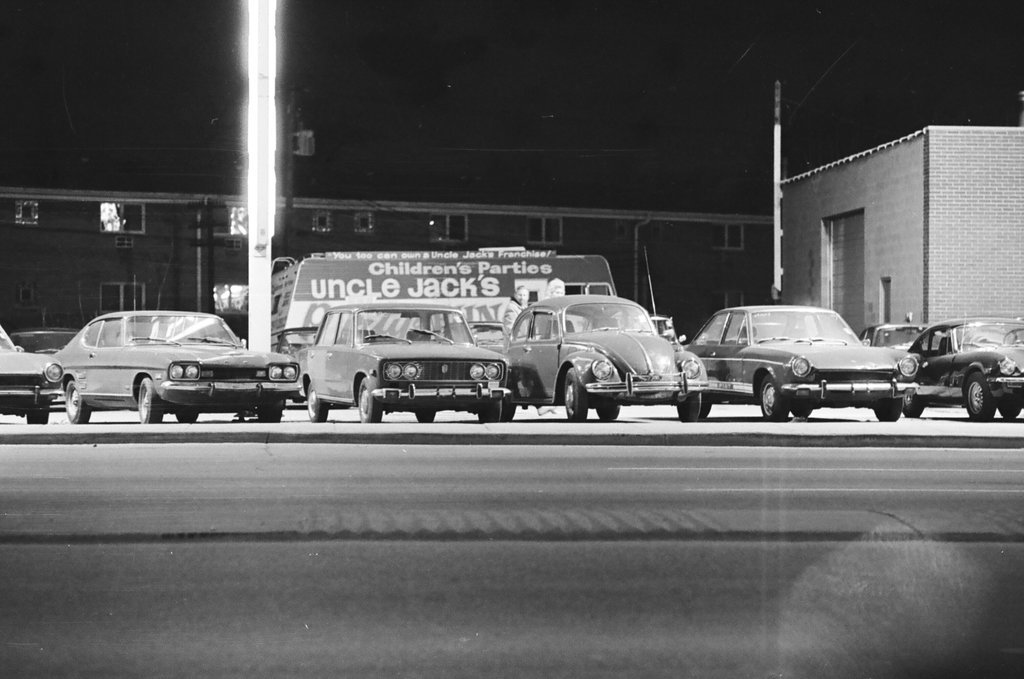 Gas City station full before Sunday closure - Gene Pesek for Chicago Sun-Times