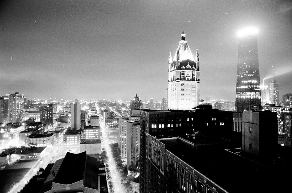 Downtown Chicago streets at night - Howard D. Simmons for Chicago Sun-Times