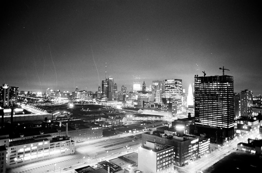 Downtown Chicago streets at night - Howard D. Simmons for Chicago Sun-Times
