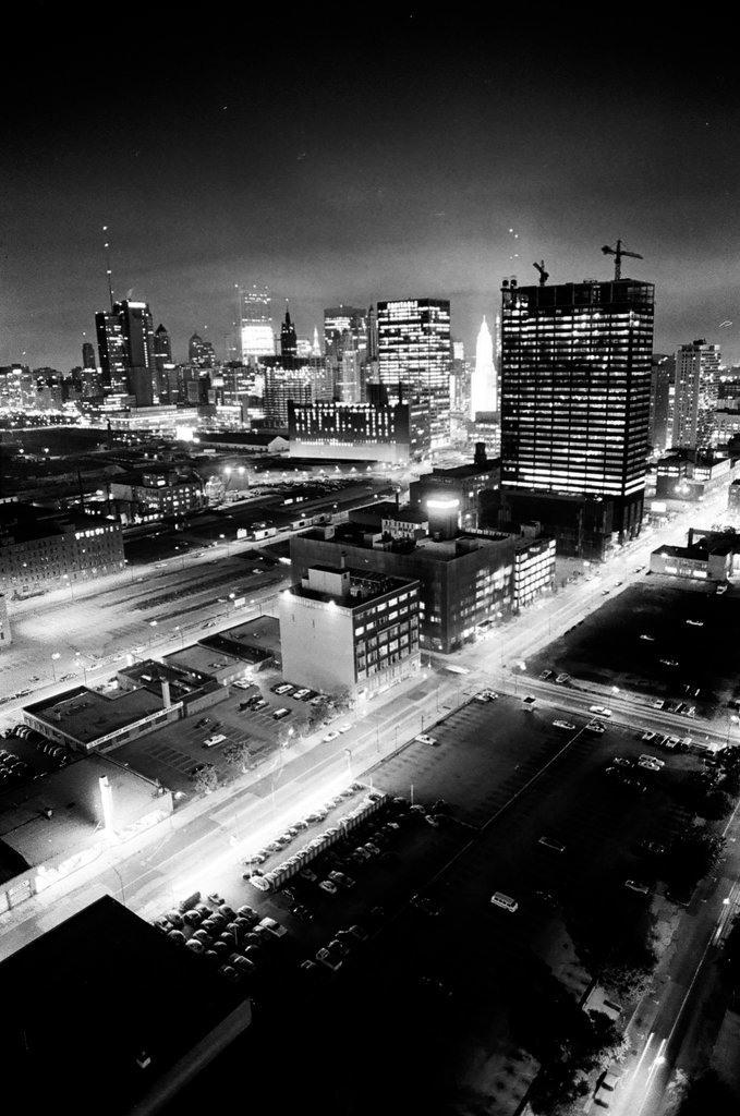 Downtown Chicago streets at night - Howard D. Simmons for Chicago Sun-Times