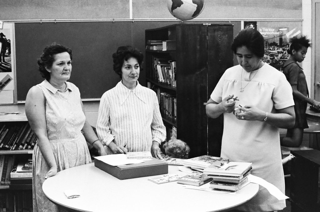 Latin American families at St. Pius School - William (Bill) Deluga for Chicago Sun-Times